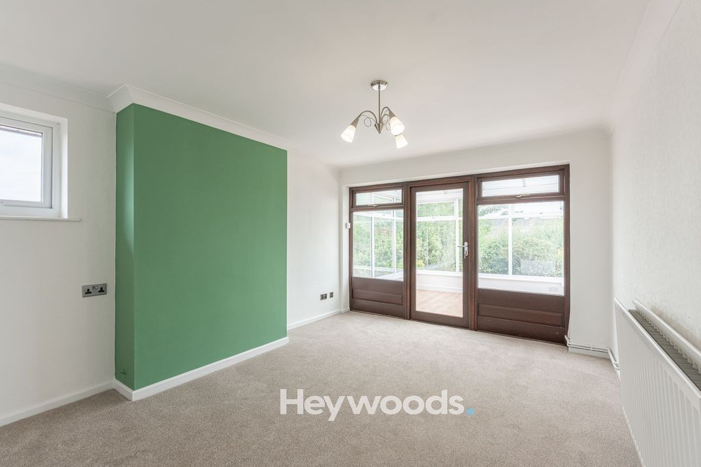 Property photo 3 of 26