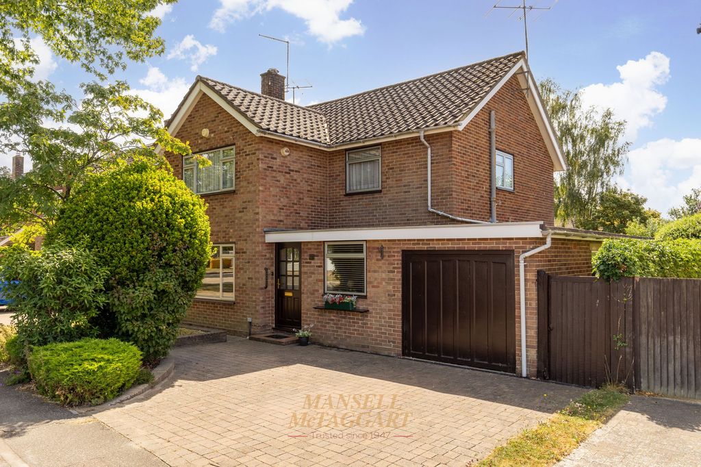 Property photo 1 of 32