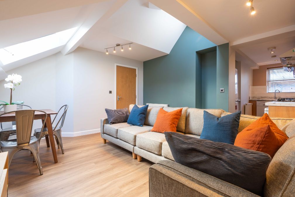 Property photo 3 of 14 Flat 11 Shiners Yard