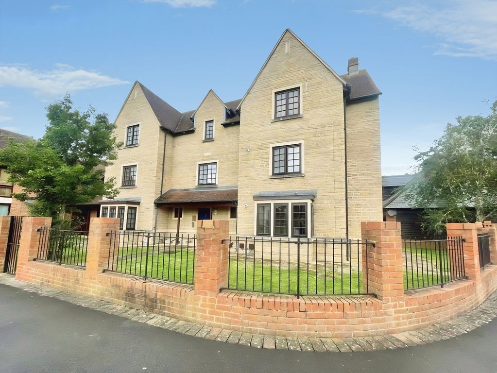 Property photo 1 of 7 Photo 9