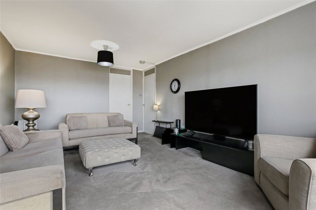 Property photo 3 of 17 Picture No. 06