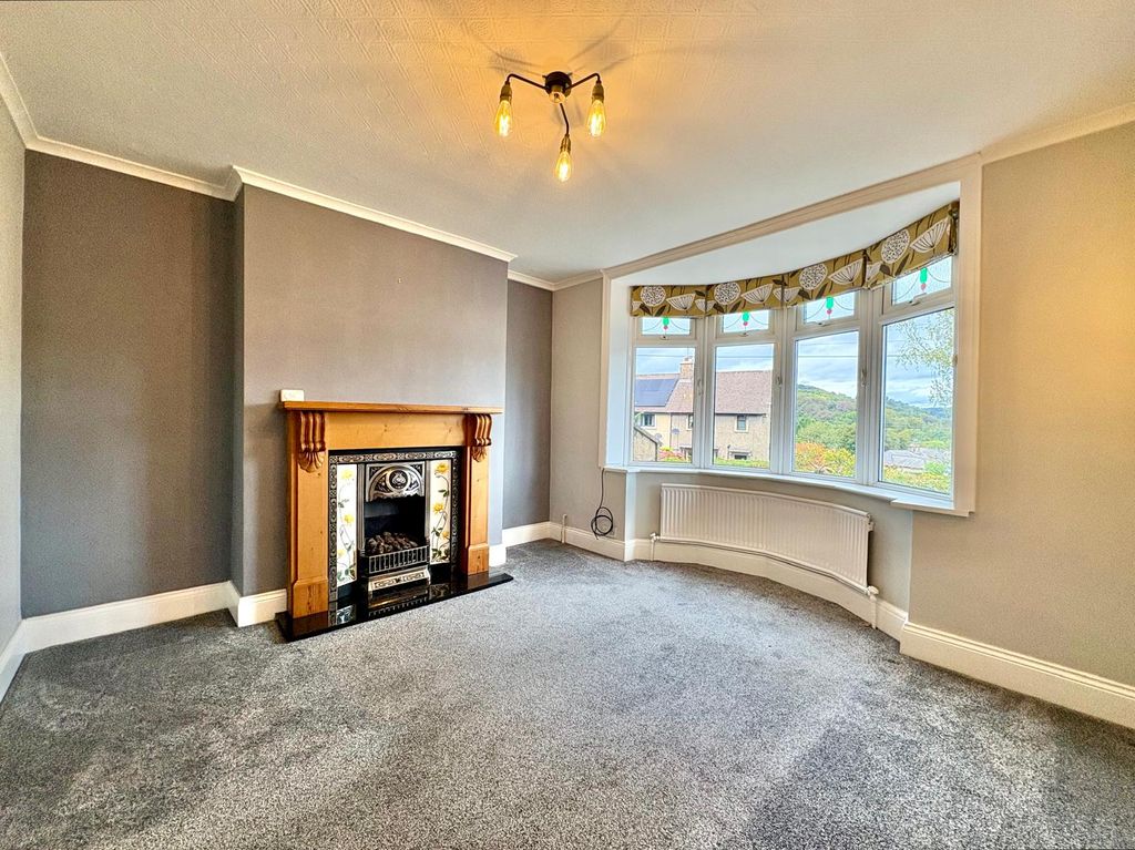Property photo 2 of 26