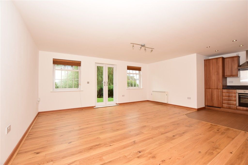 Property photo 3 of 6 Lounge/Diner