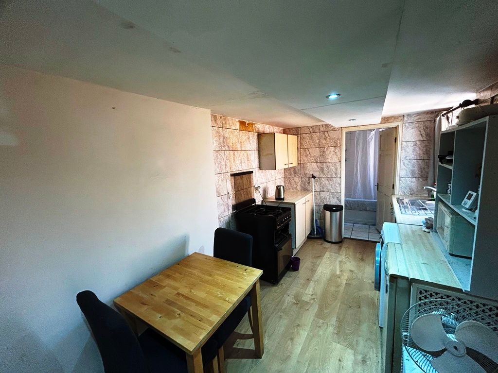 Property photo 3 of 4
