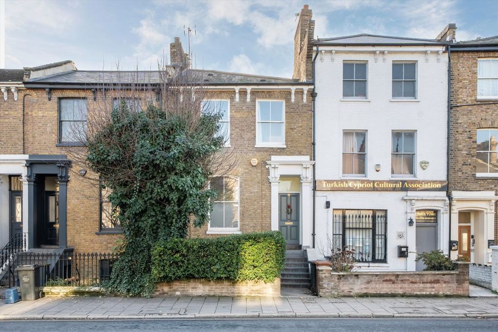 Property photo 1 of 13