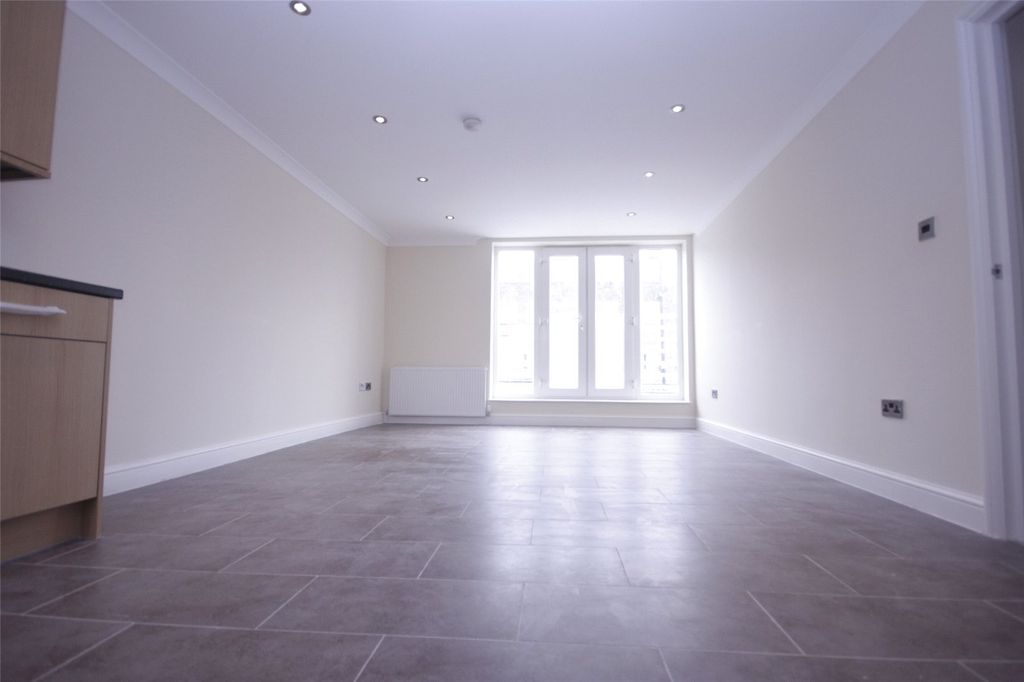 Property photo 3 of 6 Picture No. 02