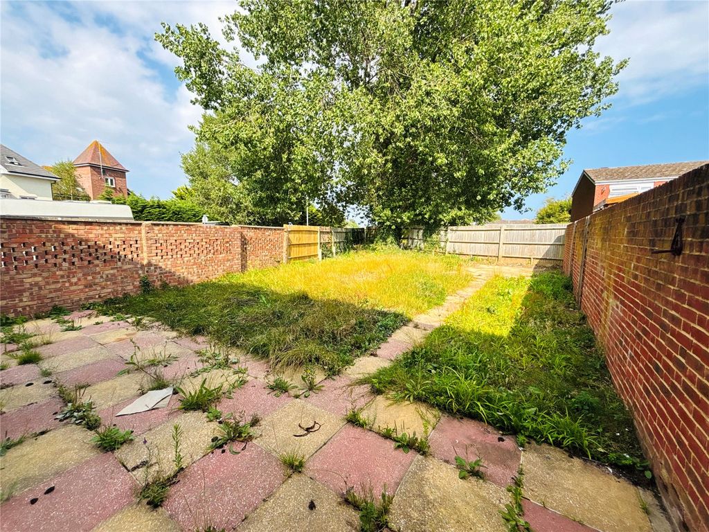 Property photo 2 of 10 Picture No. 20