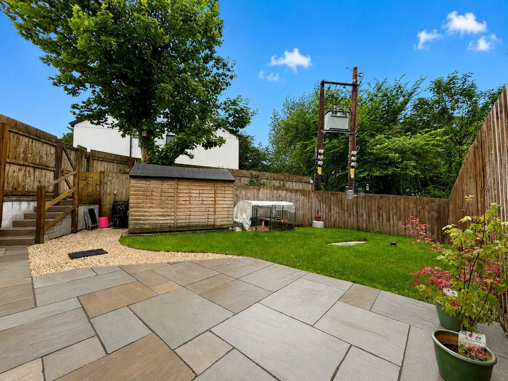 Property photo 2 of 15 2 - Picture No. 12