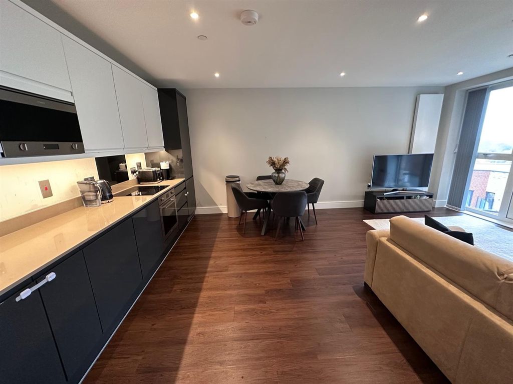 Property photo 2 of 16 Img_1024.Jpg