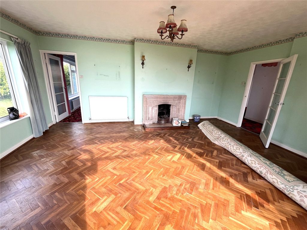 Property photo 2 of 15 Picture No. 13