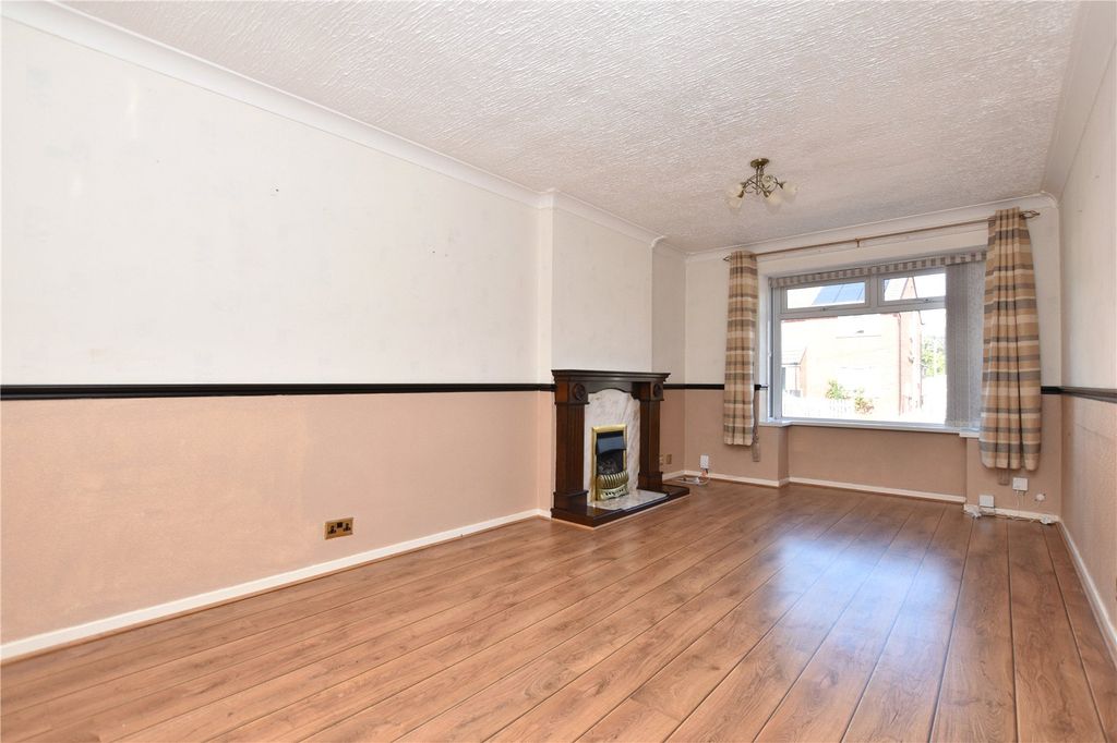 Property photo 2 of 17 Picture No. 02