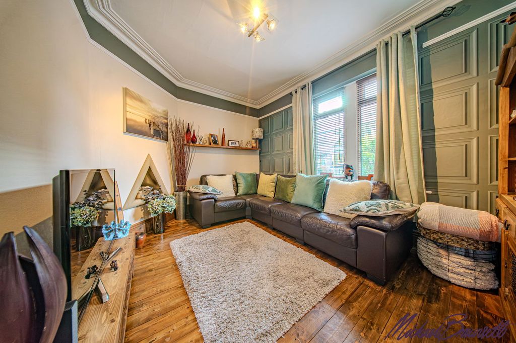 Property photo 2 of 22