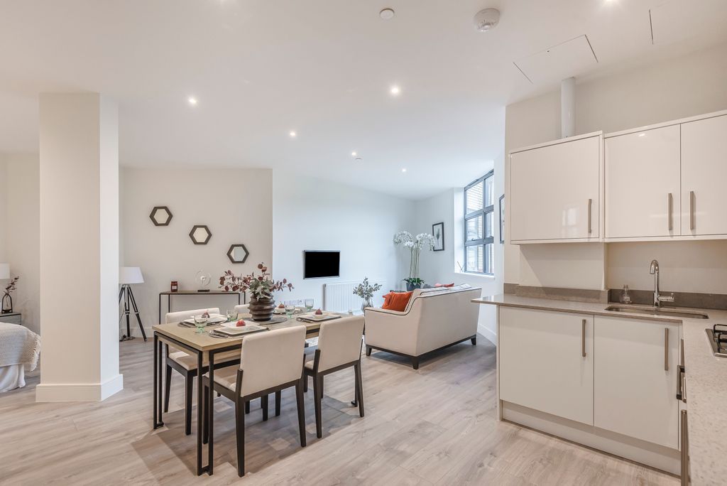 Property photo 3 of 6 651403 (6)