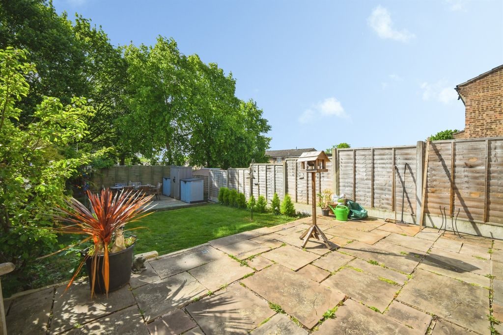 Property photo 3 of 20