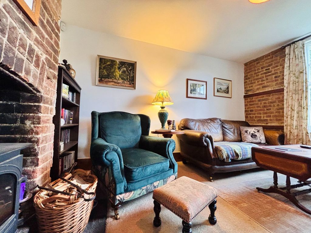 Property photo 3 of 48