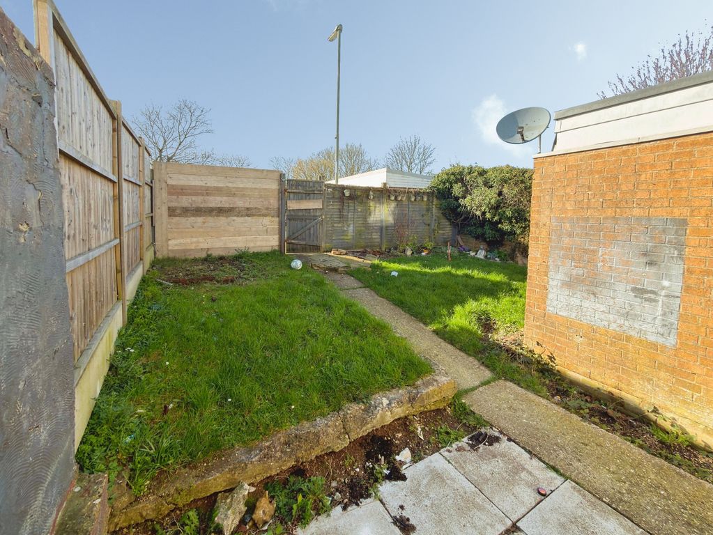 Property photo 3 of 9