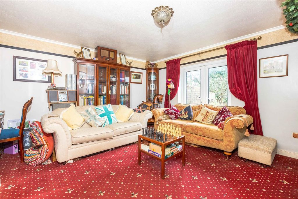 Property photo 2 of 18 Cottage-11.Jpg