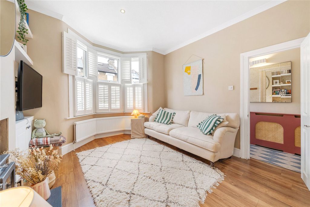 Property photo 2 of 16 Reception