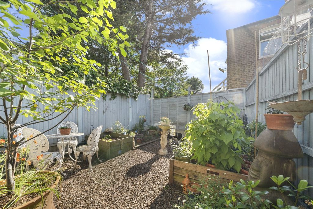 Property photo 3 of 15 Picture No. 20