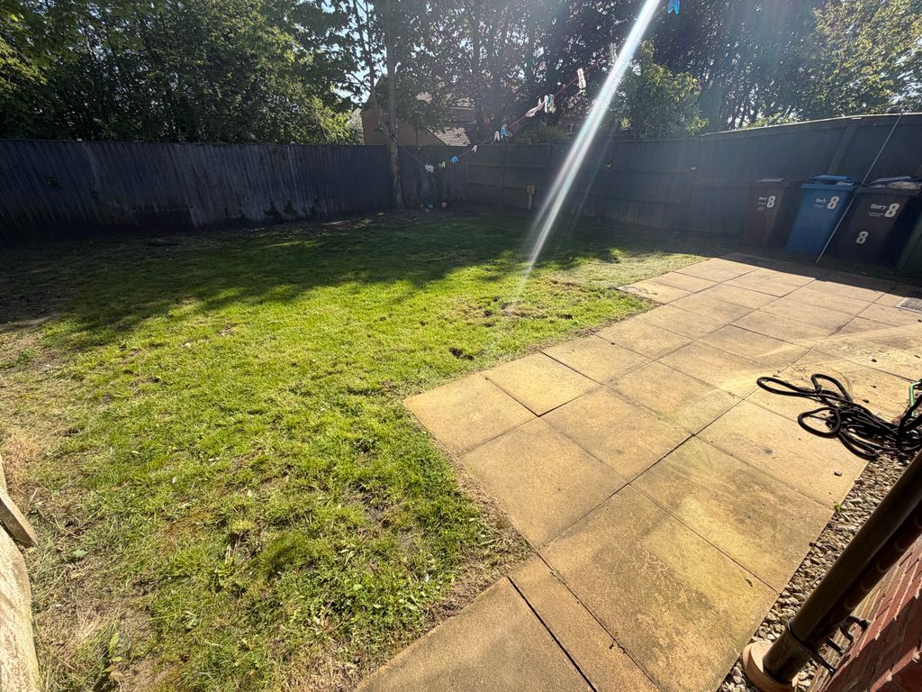 Property photo 3 of 19