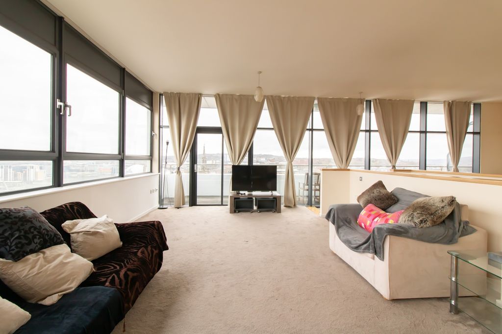 Property photo 3 of 25 Image 3