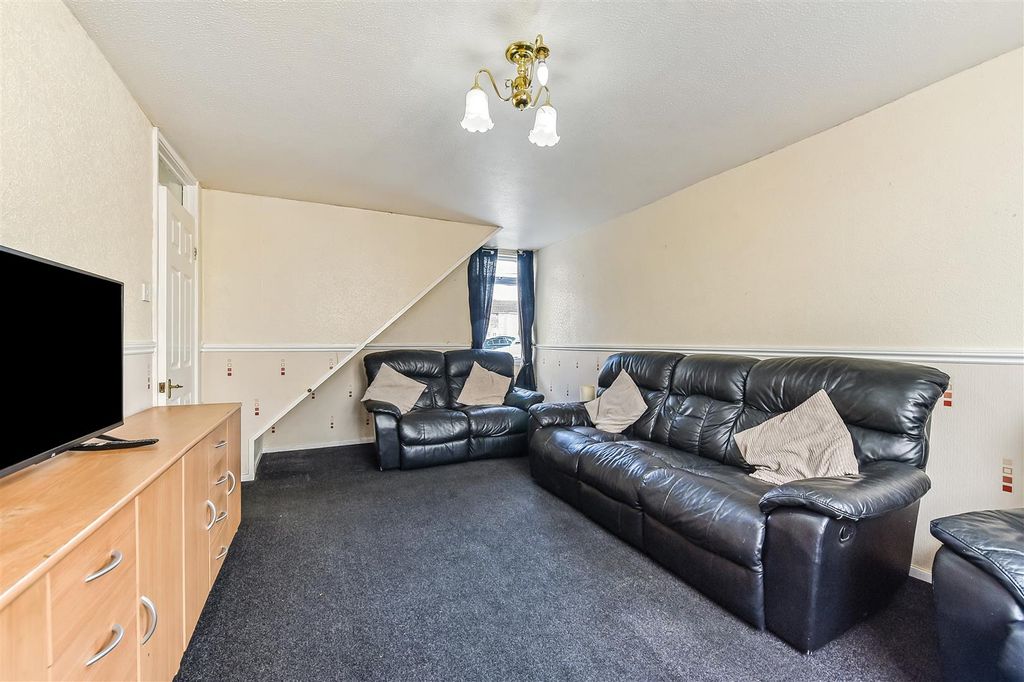 Property photo 3 of 25 Ph14_6305343.Jpg