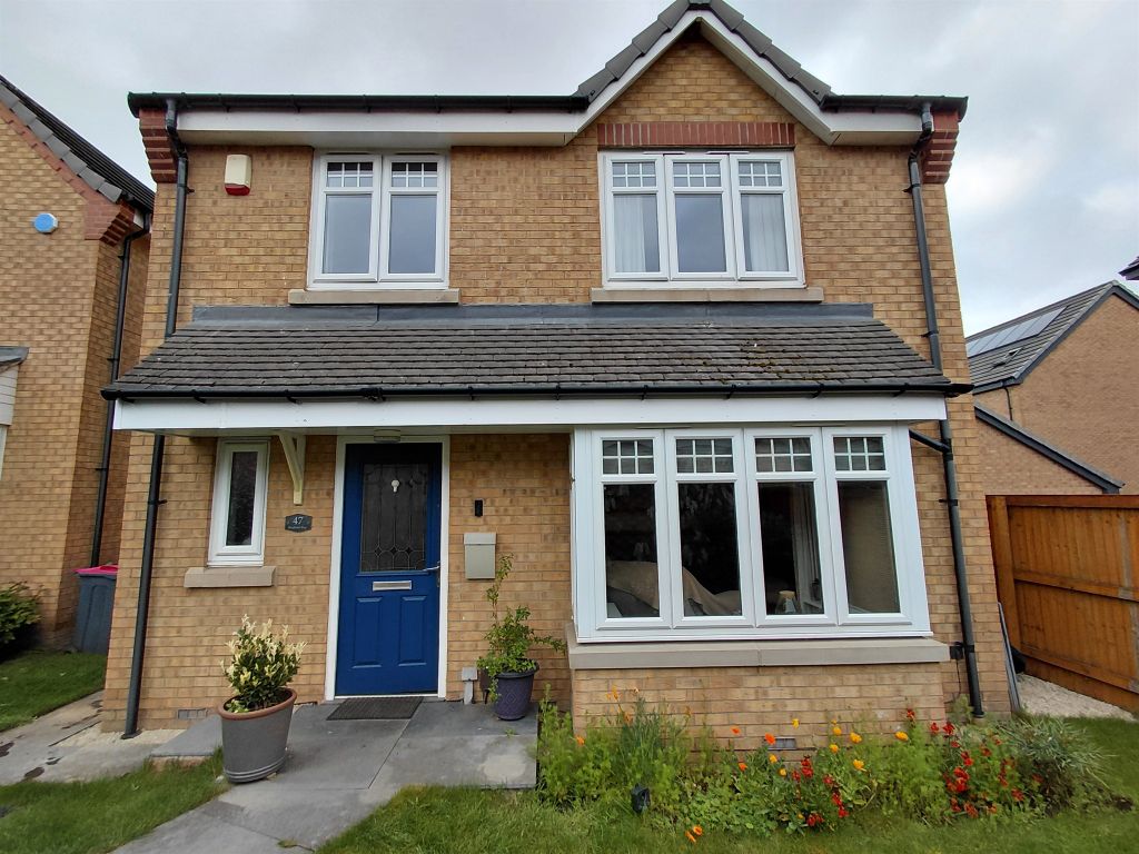 Property photo 1 of 18 Outside