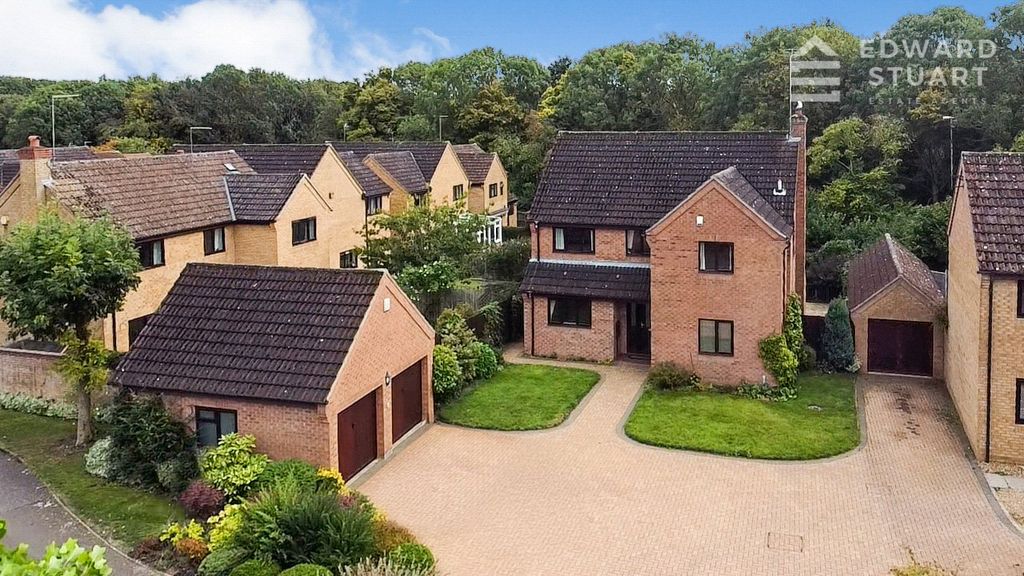 Property photo 1 of 25 Picture No. 27