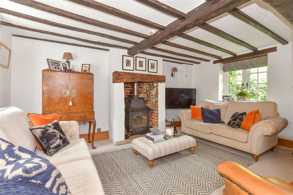 Property photo 2 of 16 Sitting Room