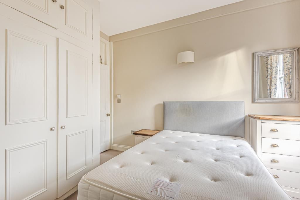 Property photo 3 of 10 Bedroom