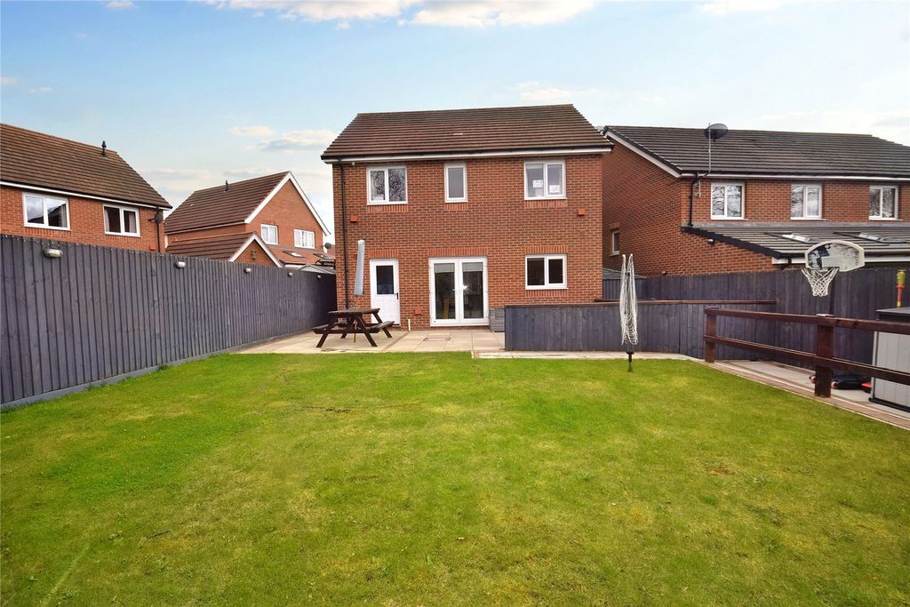 Property photo 2 of 18 Picture No. 17