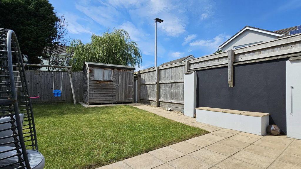 Property photo 2 of 18