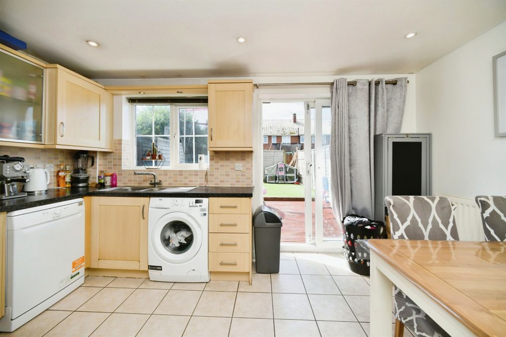 Property photo 2 of 15