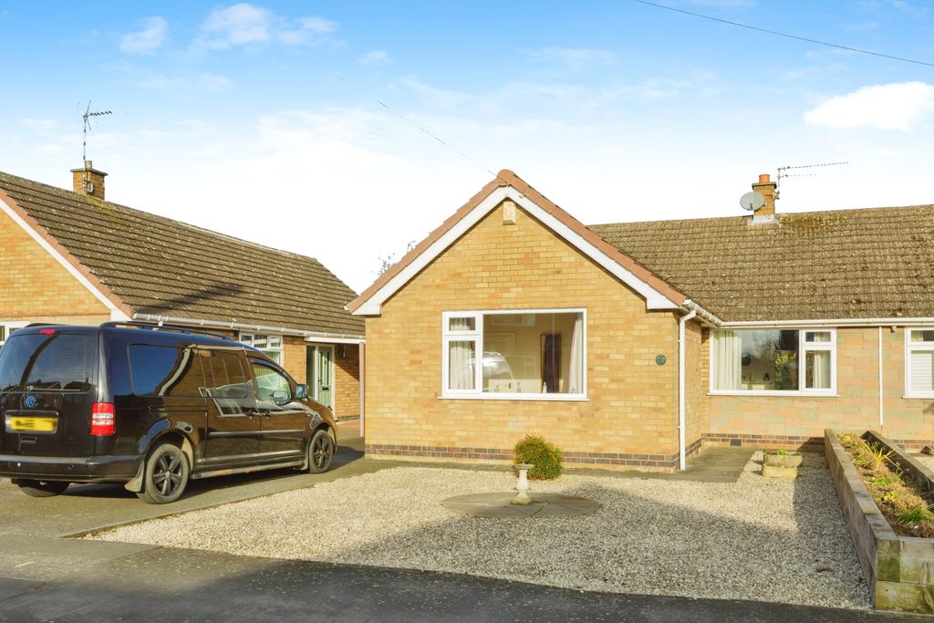 Property photo 1 of 17 Front