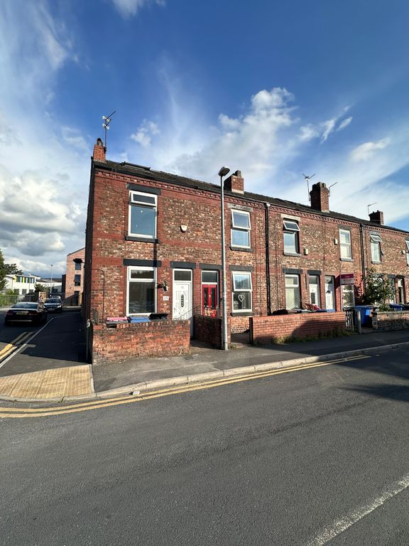 Property photo 2 of 32