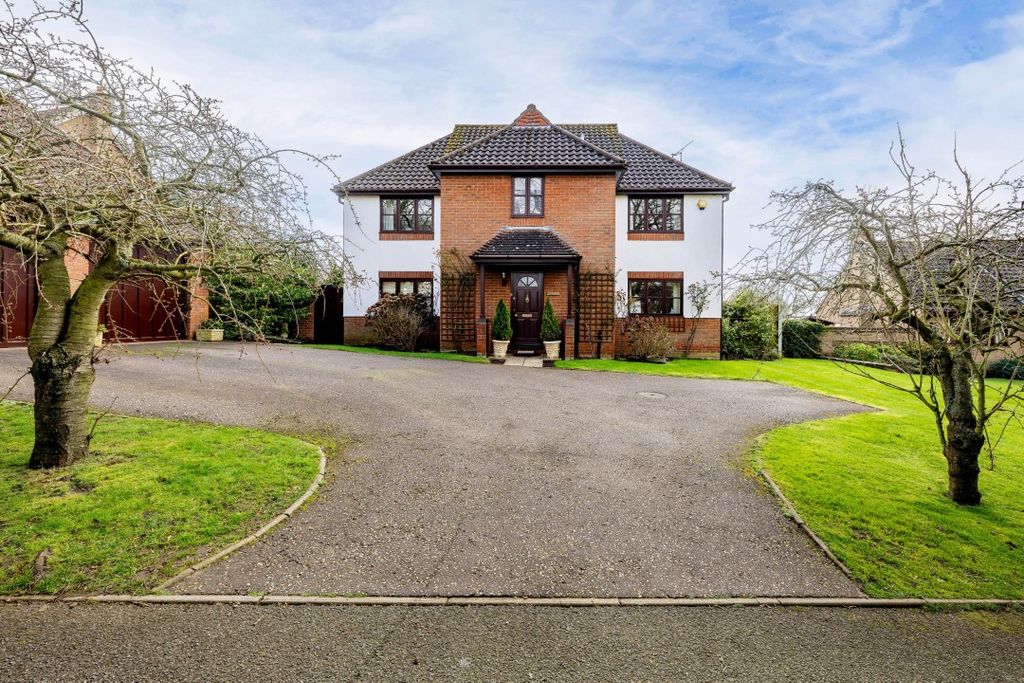 Property photo 1 of 26