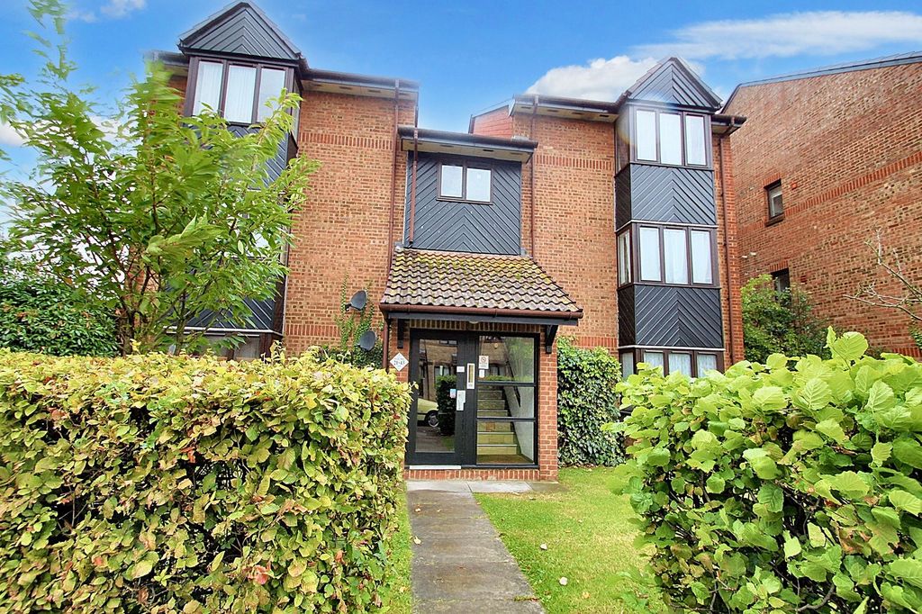 Property photo 1 of 4