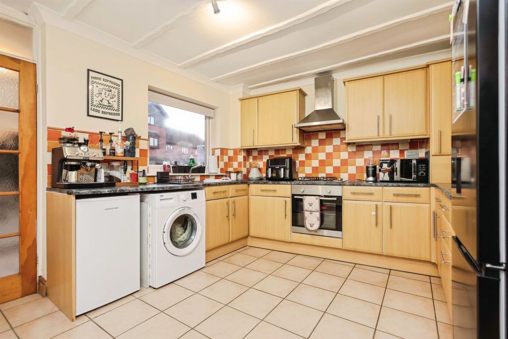 Property photo 3 of 17