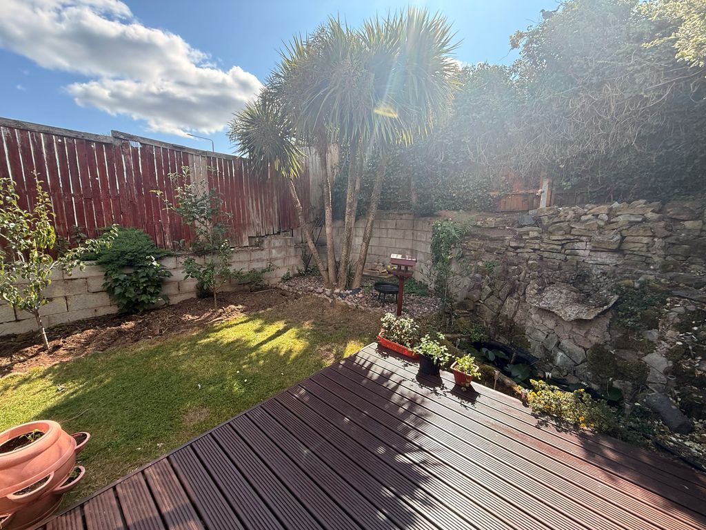 Property photo 2 of 3