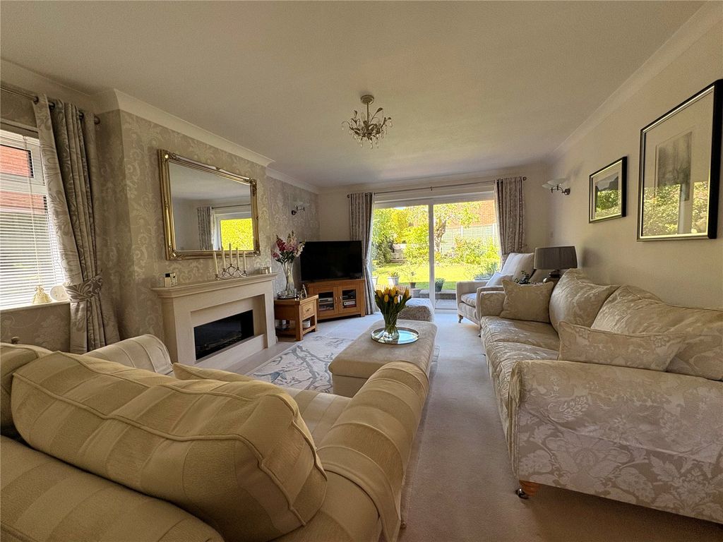 Property photo 3 of 26 Picture No. 34