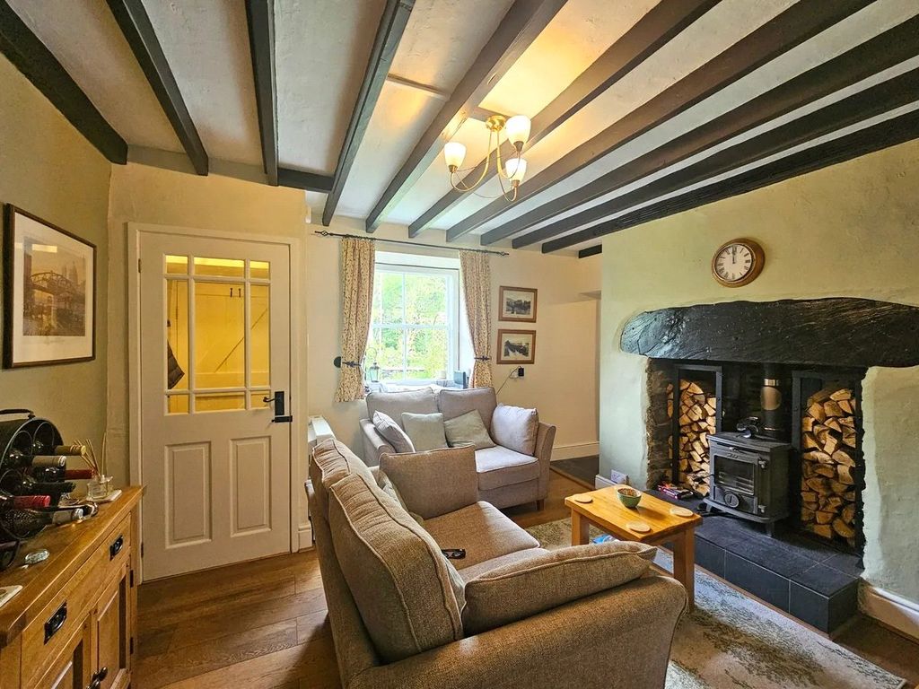 Property photo 2 of 25 Picture No. 04
