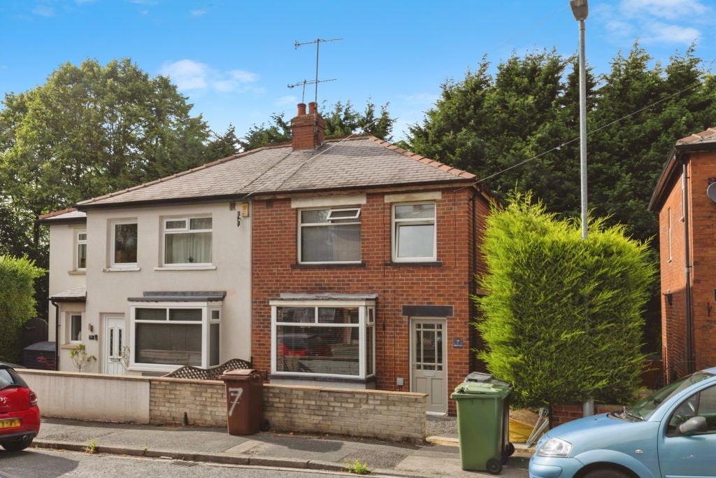 Property photo 1 of 12