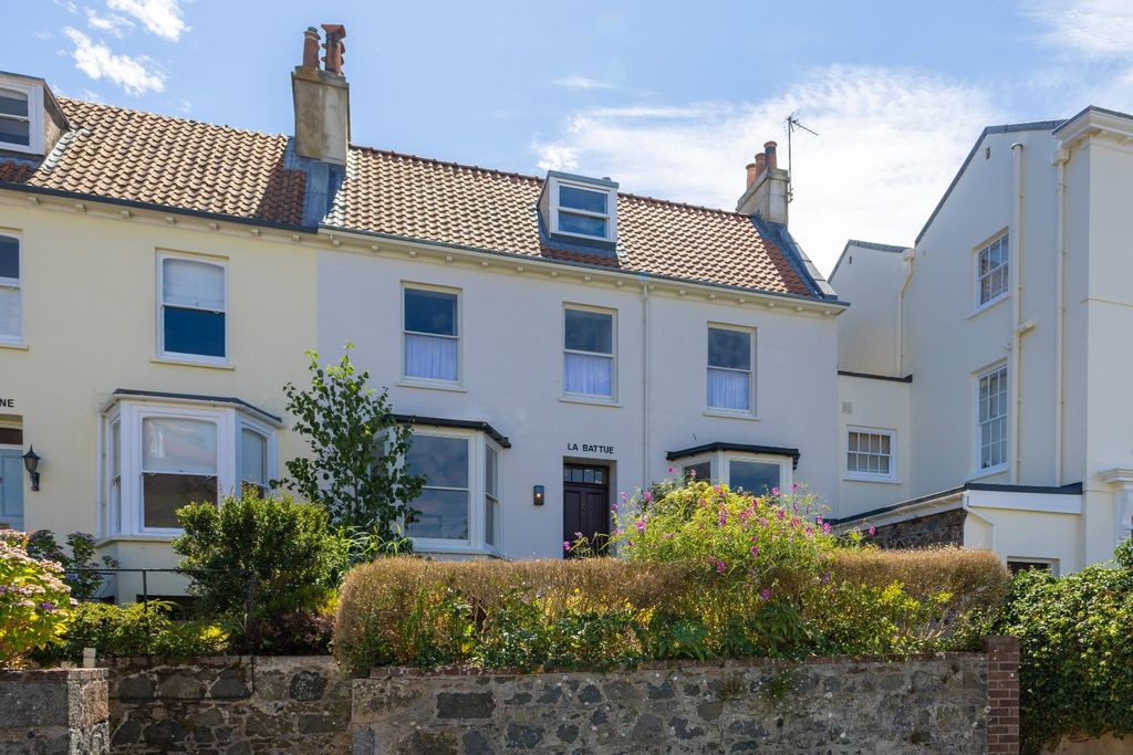 Property photo 1 of 31 Picture No. 61