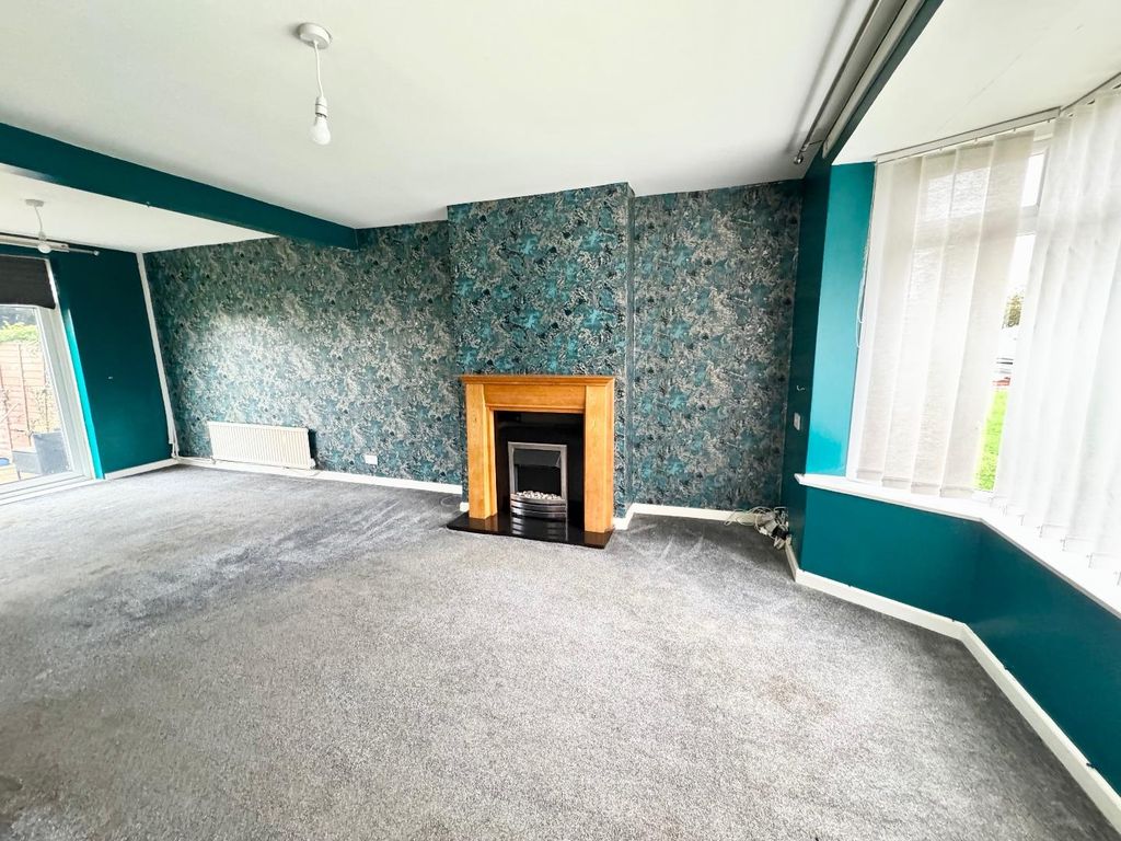 Property photo 2 of 11 Lounge/Diner