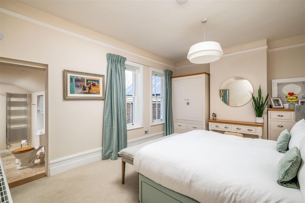 Additional image 12 of 5 bed semi-detached house for saleCastle Road, Bedford MK40
