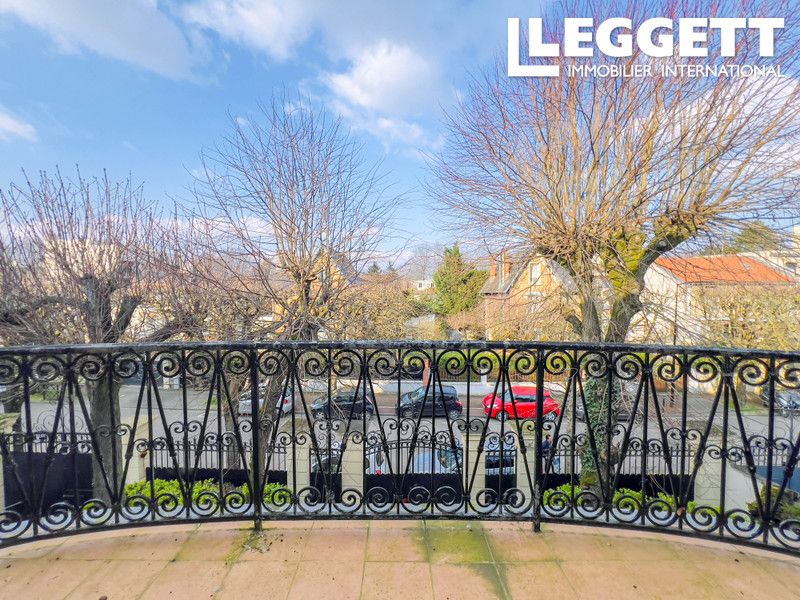 Property photo 2 of 10