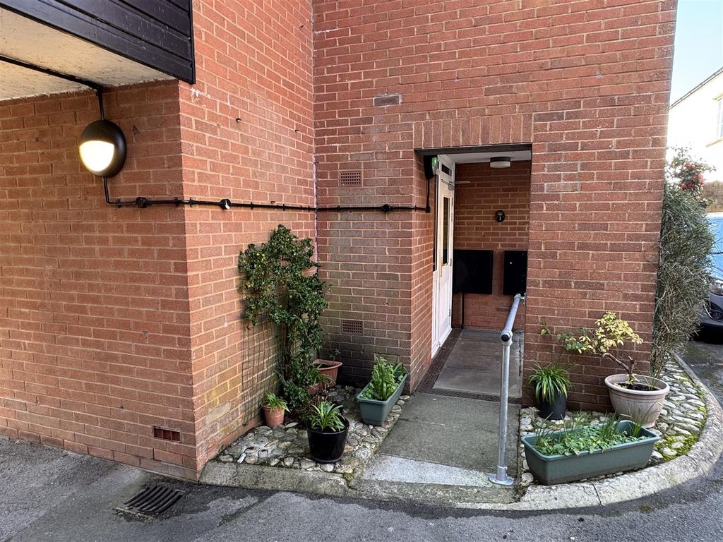 Property photo 2 of 9 Img_9022.Jpeg