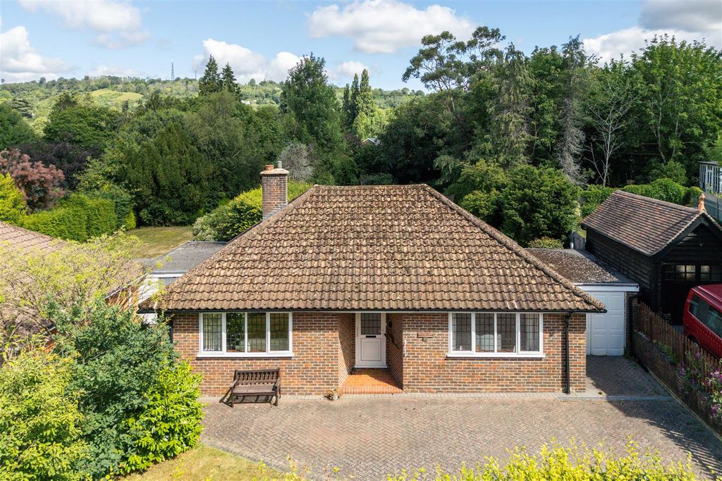 Property photo 1 of 30