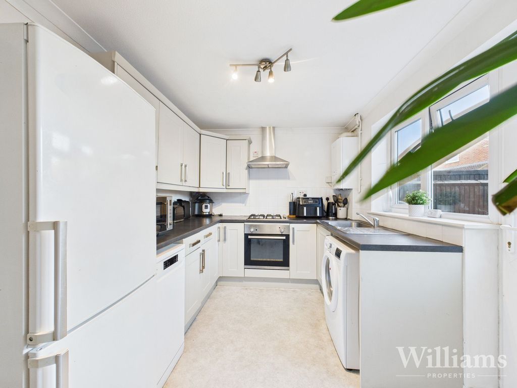 Property photo 3 of 14