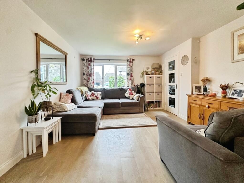 Property photo 2 of 23 4855881